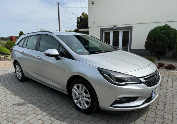 Opel Astra cena 42900 przebieg: 139000, rok produkcji 2019 z Pajęczno małe 596